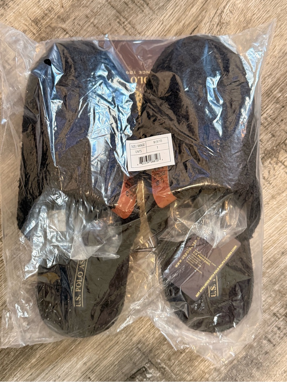 U.S. Polo Assn. Navy and Gold Packaged Slippers NWT